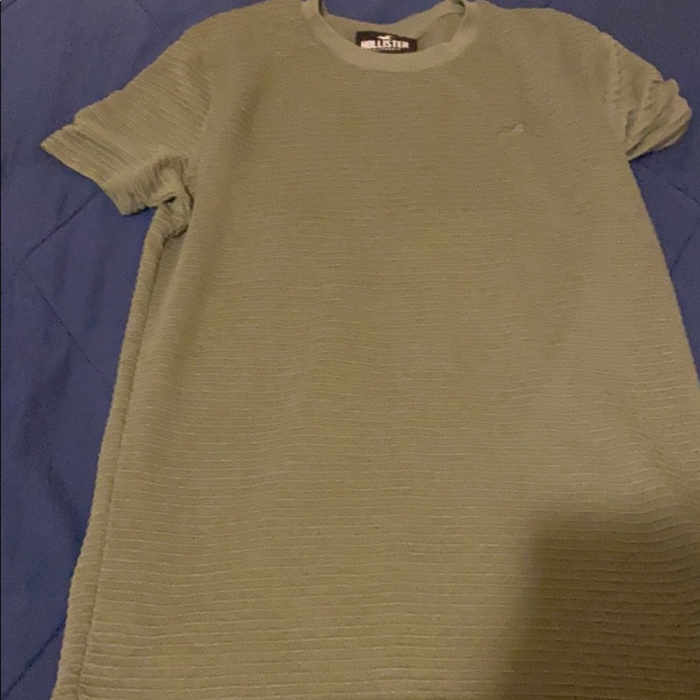 Hollister Tee